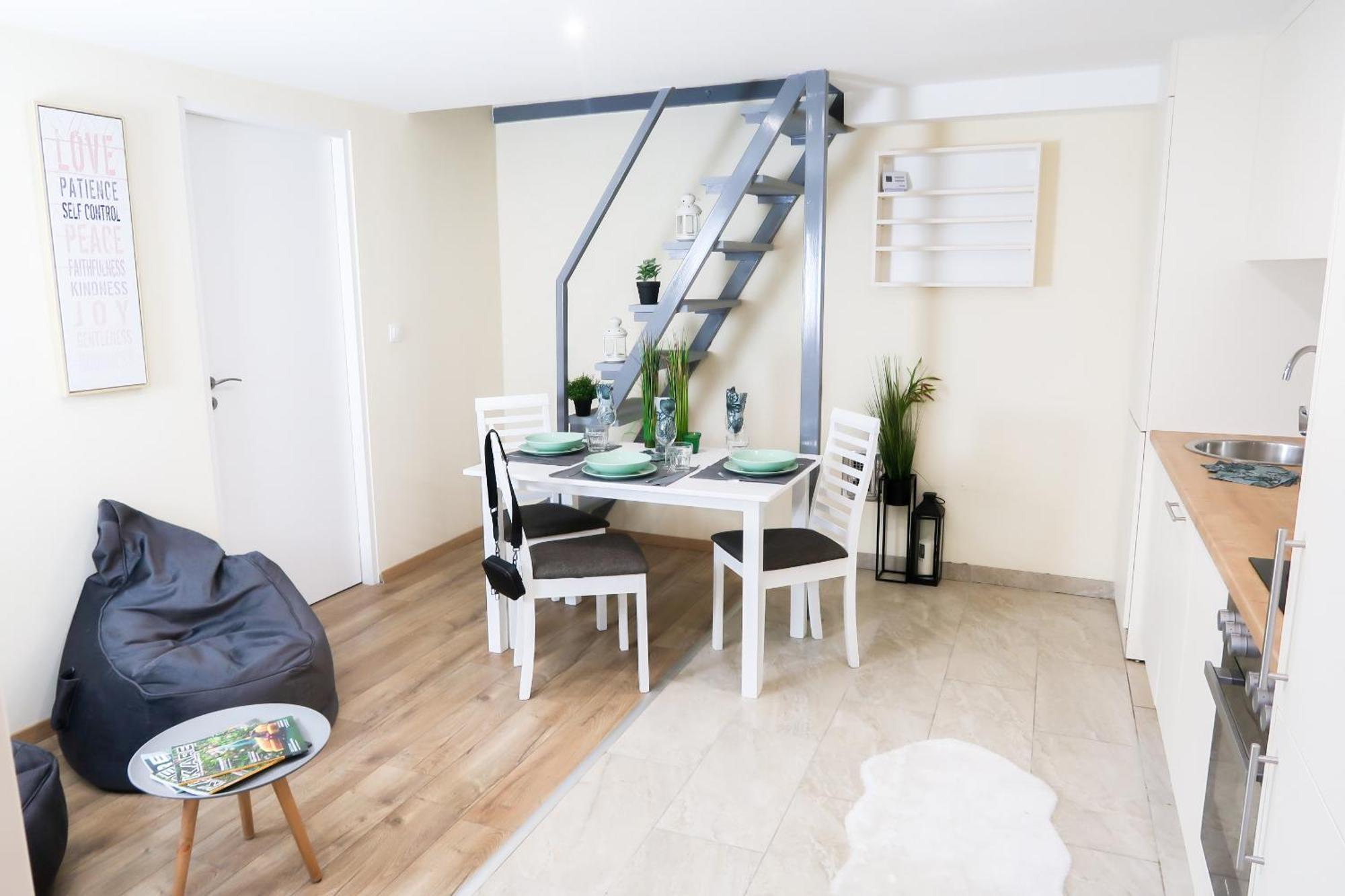 Budapest City Center, Nicely Renovated Apartment With 3 Bedrooms Esterno foto
